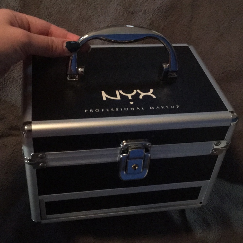NYX Makeup Case